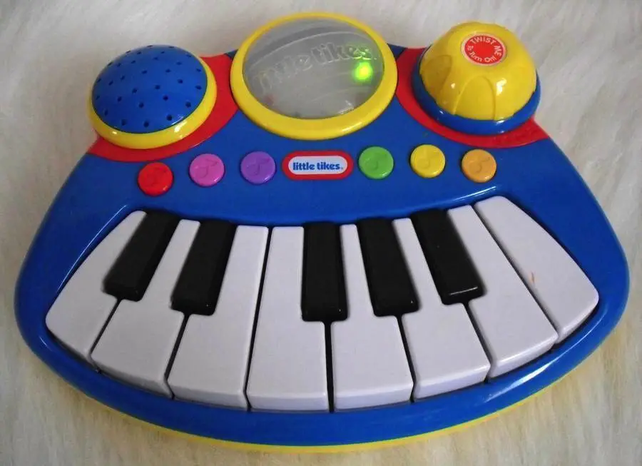 Little Tikes Light & Sound Musical Piano Keyboard