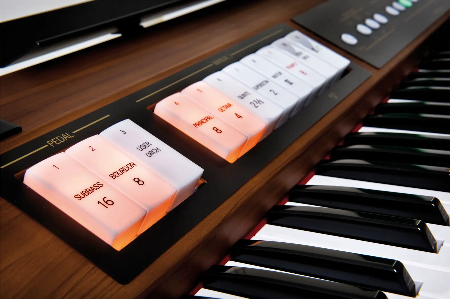 kasteel Aardewerk Nautisch Roland intros C-200 Classic Organ – Piano & Synth Magazine