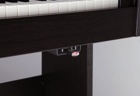Roland RP301R Digital Piano USB port