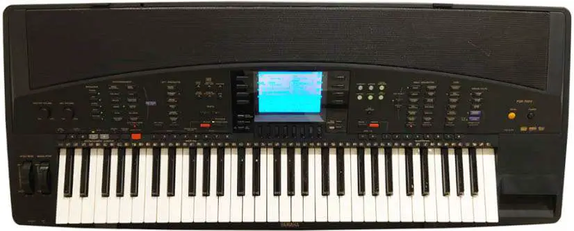 Yamaha PSR-185 Advanced Wave Memory Keyboard Piano 61 Keys TESTED EXCELLENT